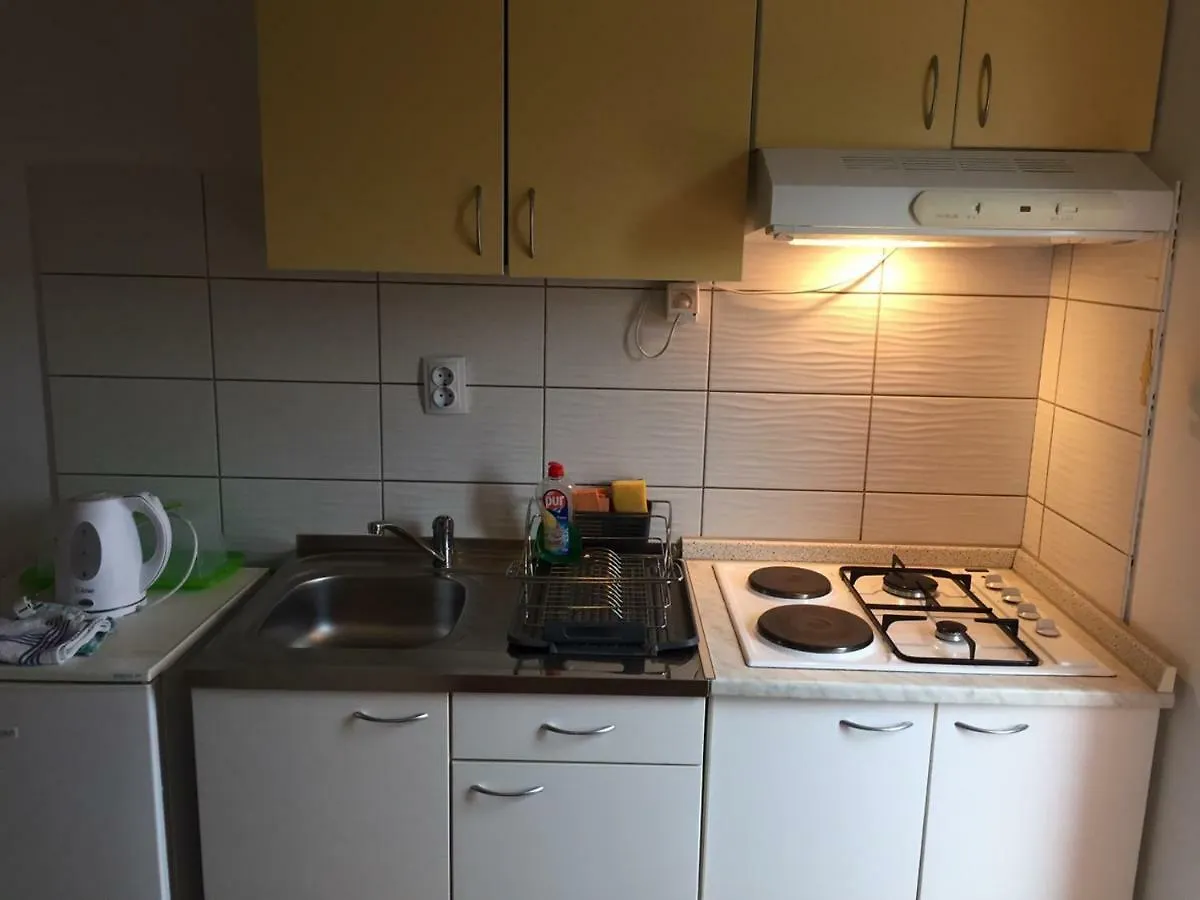 Studio Apartments Mt Šmrika